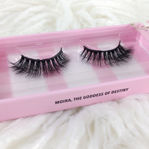 Moira Cosmetics 3D Effect Bionic Vegan Faux Mink Lashes #19 Date Night - Picture 2 of 6